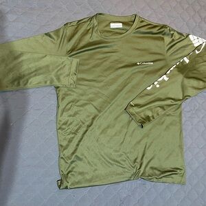 green Columbia long sleeve fishing shirt